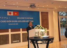 Minister Hoang Tuan Anh