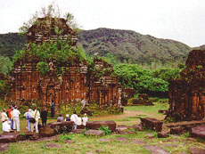 Ben Thanh Tourist says will sell tours online