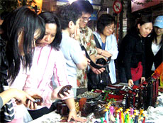 tourism, trade team up for grand sale 2010